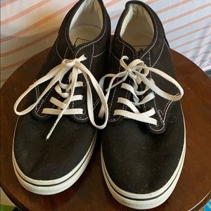 Black Vans